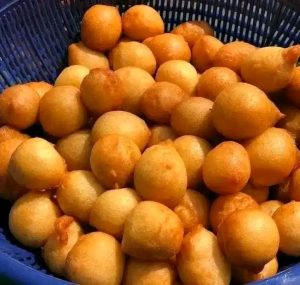 How to make fluffy Nigerian Puff Puff( Easy Guide)