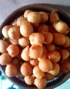 Easy Guide On How To Make Fluffy Puff Puff Using 3 Cups Of Flour.