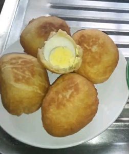 How To Make Perfect Nigerian Egg Roll With Full Egg (10 Pieces)